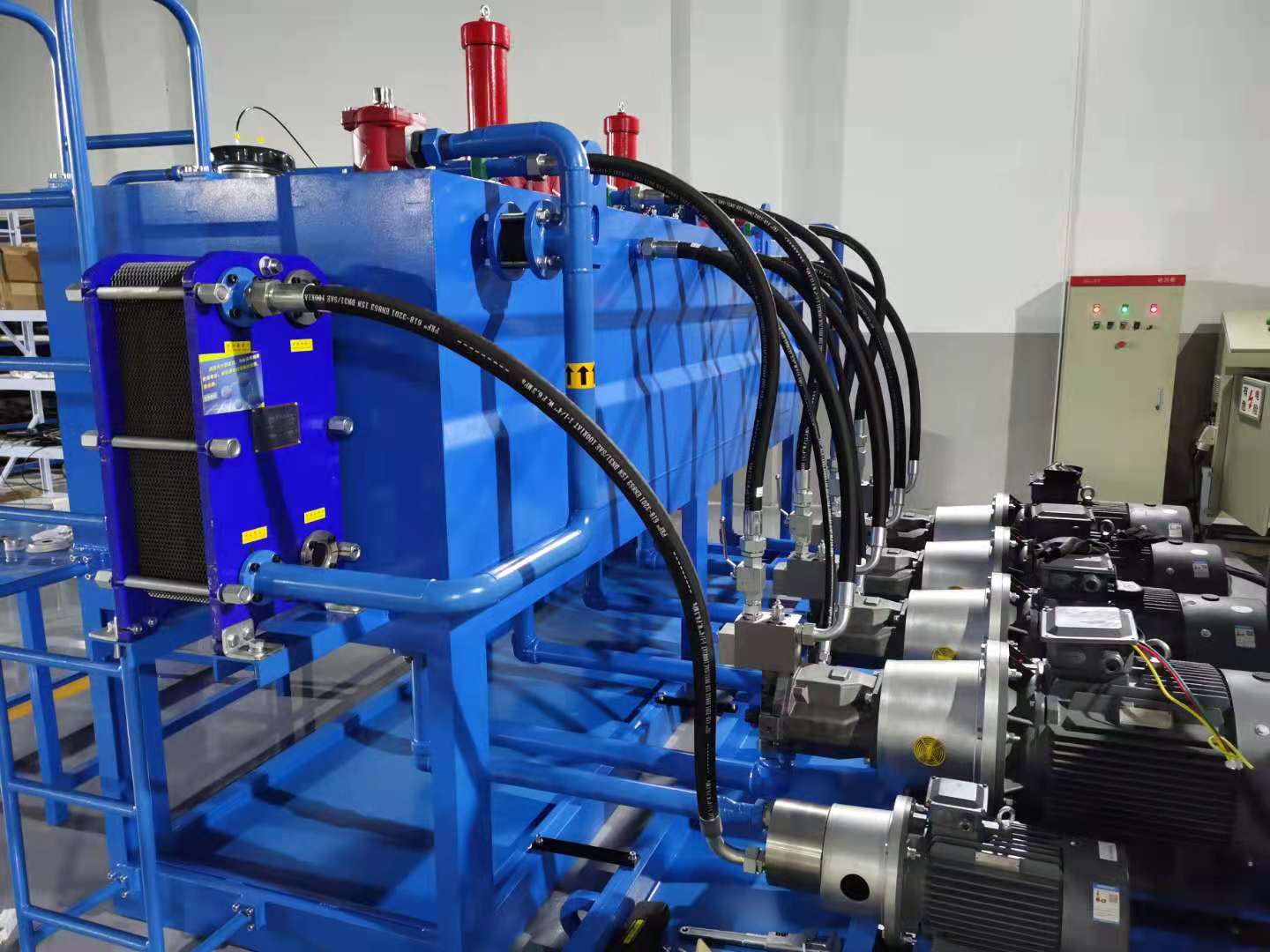 Large hydraulic system